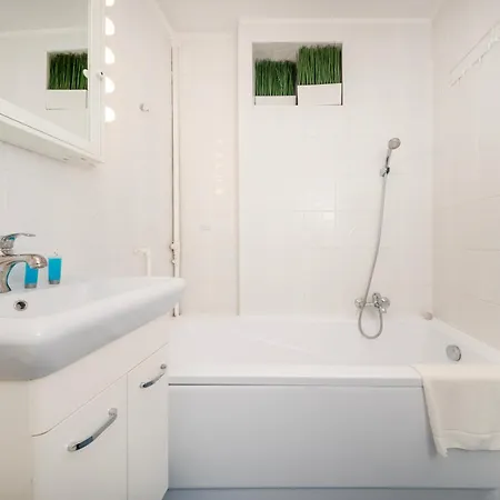 公寓 Niciarniana Homely